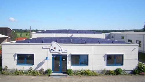 Photovoltaikanlage auf unserem Firmengebäude